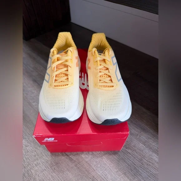 Women's New Balance 1080 - Picture 5 of 5